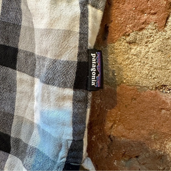Patagonia Double Weave Woven size 4 button down Feather Grey shirt - Picture 5 of 15